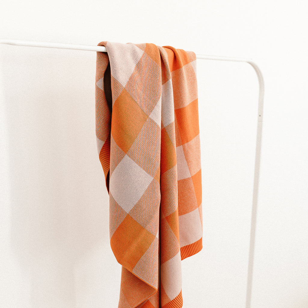 Organic Cotton Knit Blanket - Bubblegum picnic - The Rest